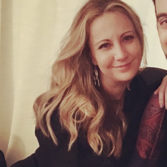 Meet your Posher, Emily - Picture 1 of 1